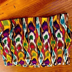 Cabi mini skirt L 18” long, wide waist band, pockets waist 17” & 24” stretched